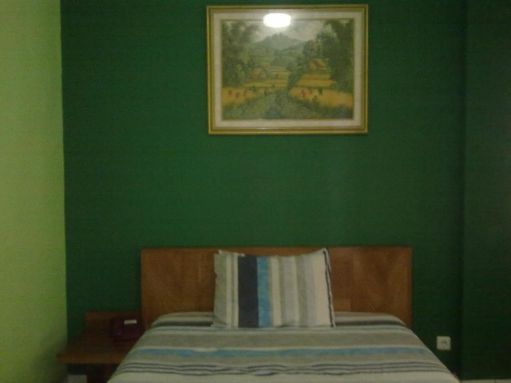 Amellia Pasteur Hotel Bandung Room photo